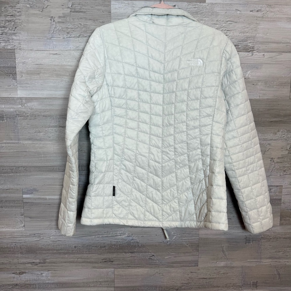 The North Face Women's Puffer Jacket - White - Picture 3 of 9